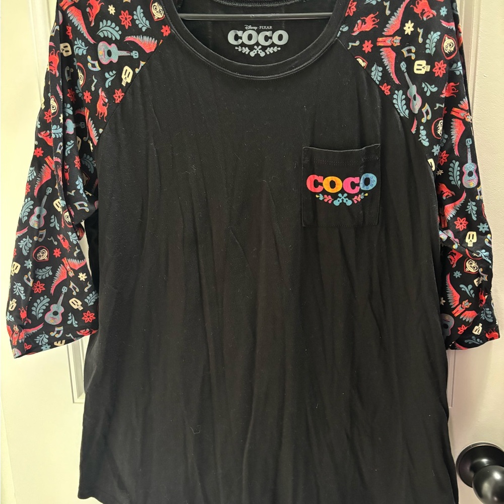 Disney Pixar Coco Women’s Raglan Shirt - Black and Multicolor